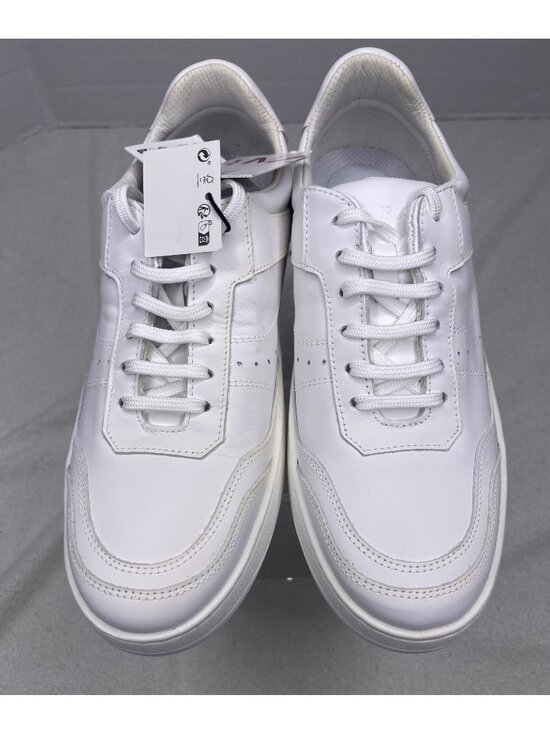 Zara Shoes - NWT Zara White Leather Lace-Up Sneakers Low-Top Casual Women 41/US 10 Comfort